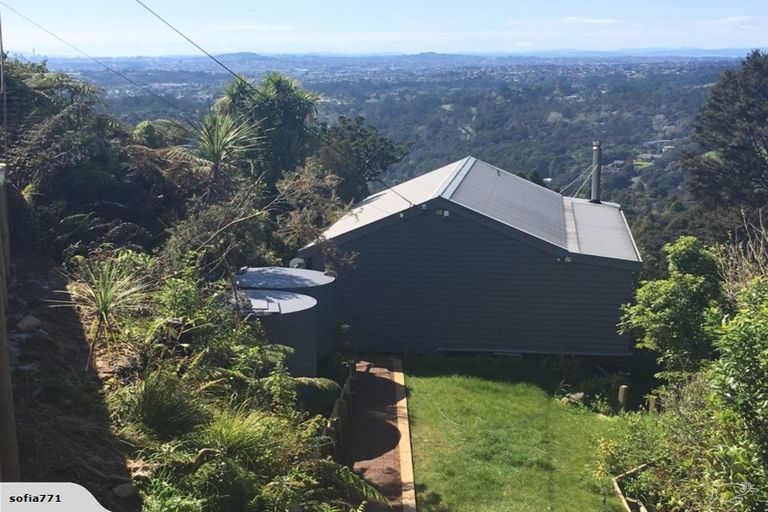 Photo of property in 312 Forest Hill Road, Waiatarua, Auckland, 0612