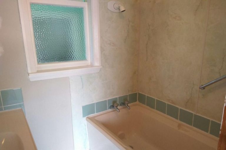 Photo of property in 91 Palmers Road, New Brighton, Christchurch, 8083