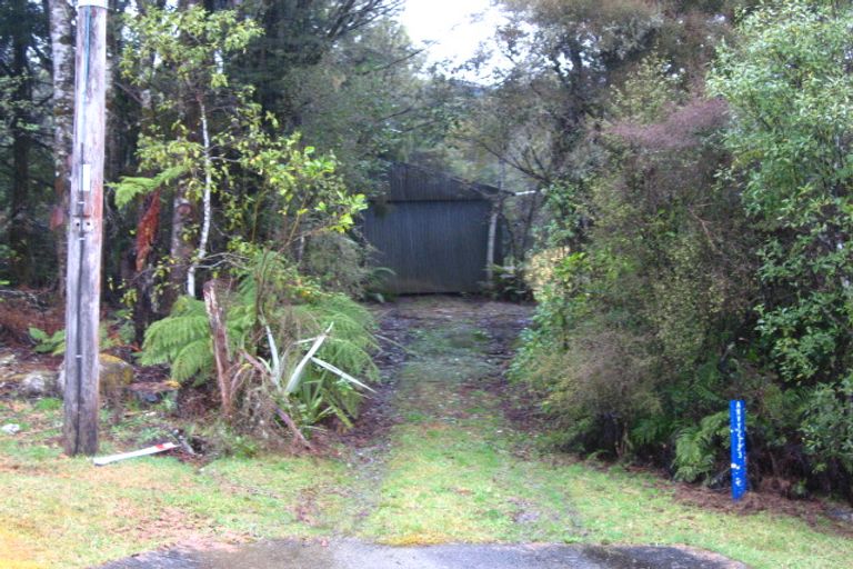 Photo of property in 2173 Arnold Valley Road, Moana, 7872