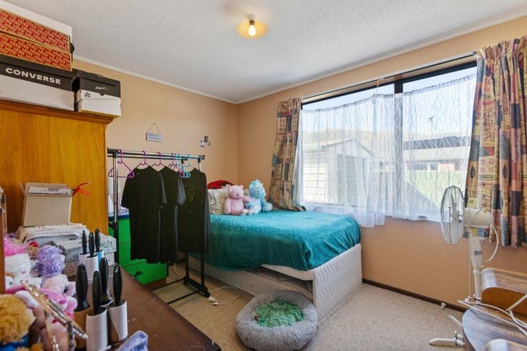 Photo of property in 18 Benmore Place, Omarama, 9412