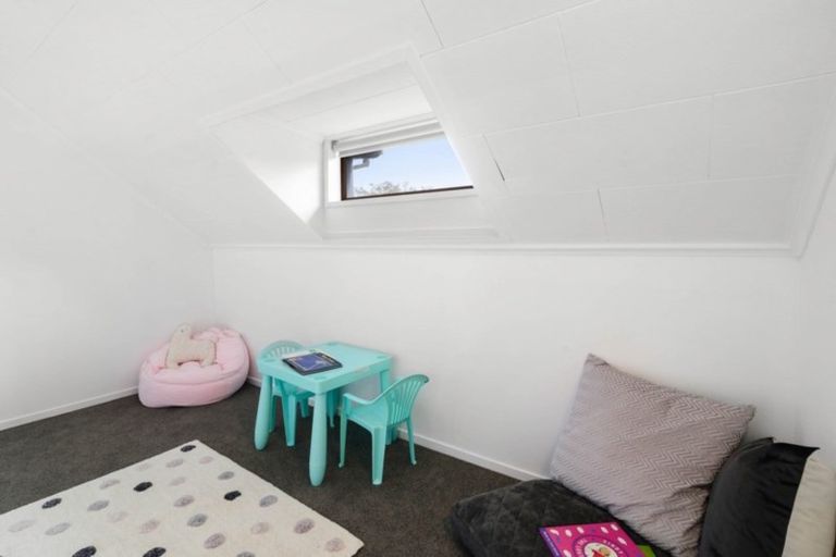 Photo of property in 10 Waitawa Place, Lynmore, Rotorua, 3010