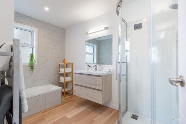 Photo of property in 33a Sheridan Crescent, Trentham, Upper Hutt, 5018