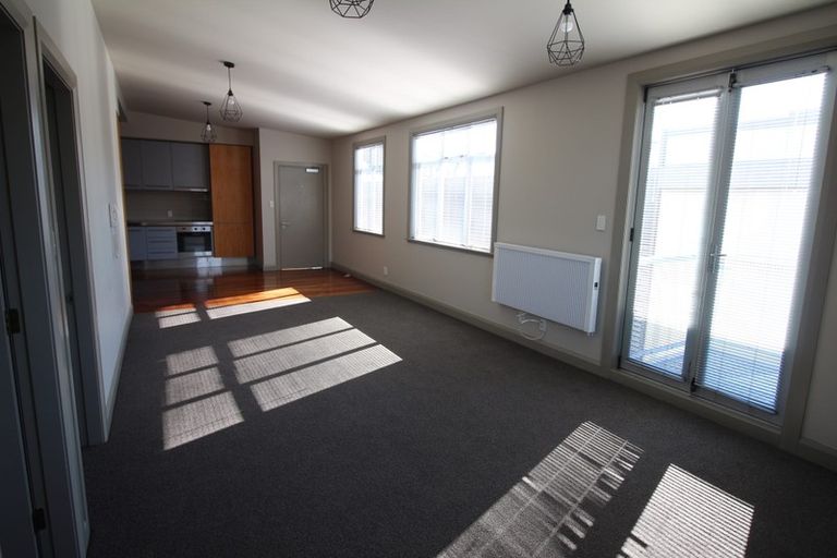 Photo of property in 98 Riddiford Street, Newtown, Wellington, 6021