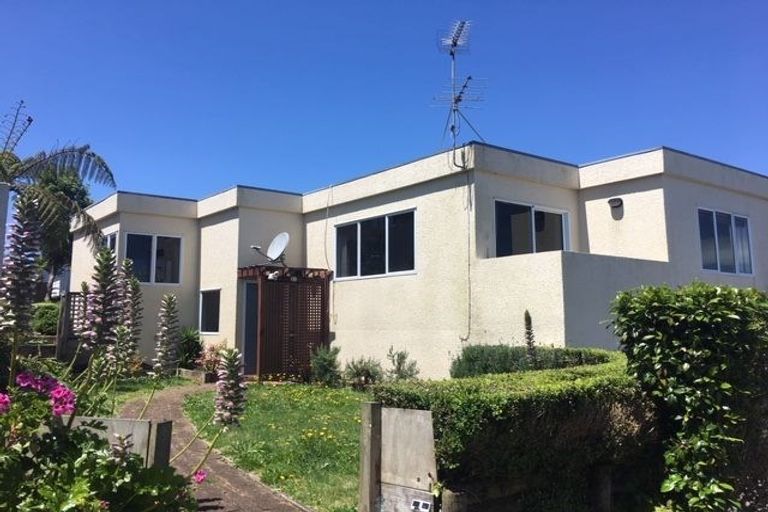 Photo of property in 103b Redoubt Road, Goodwood Heights, Auckland, 2105