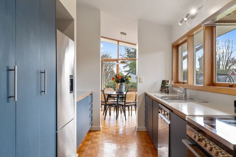 Photo of property in 394 Cashmere Road, Westmorland, Christchurch, 8025