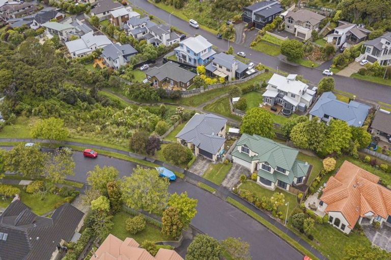 Photo of property in 41 Samwell Drive, Whitby, Porirua, 5024