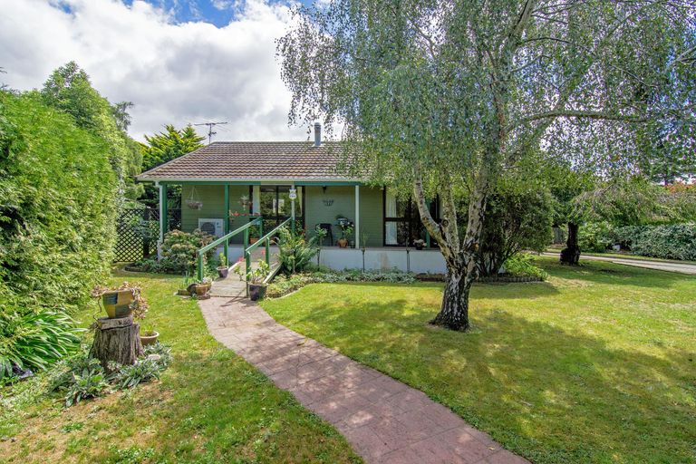 Photo of property in 86 Hillcrest Street, Solway, Masterton, 5810