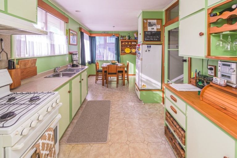 Photo of property in 172 Paterson Street, Aramoho, Whanganui, 4500