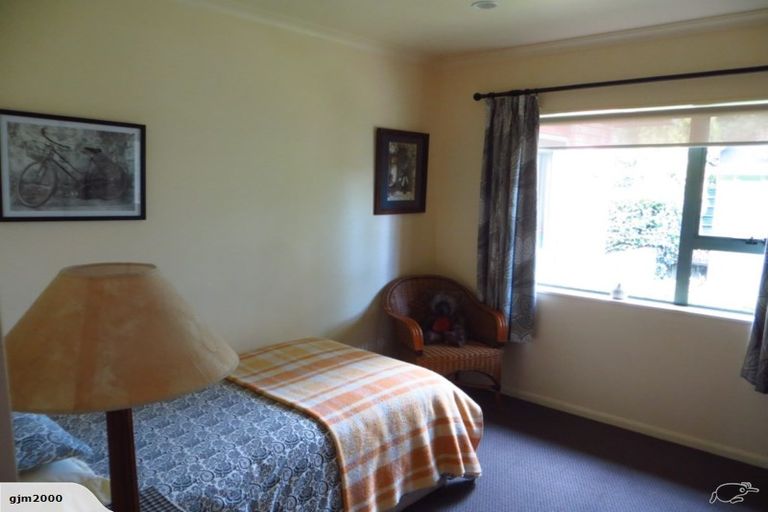 Photo of property in 37 Carlyle Street, Leamington, Cambridge, 3432