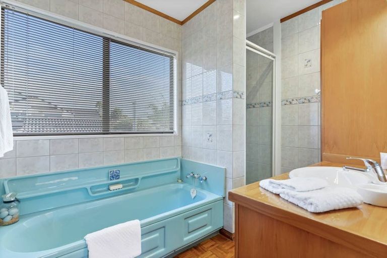 Photo of property in 1/38 Himalaya Drive, Half Moon Bay, Auckland, 2012