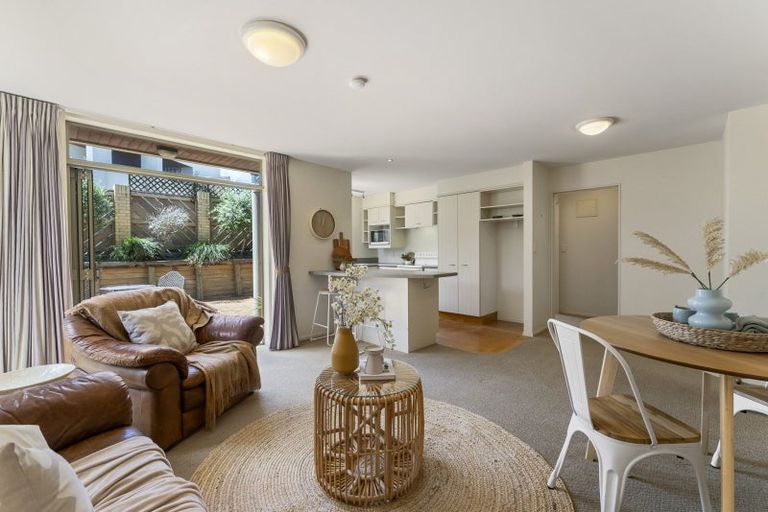 Photo of property in 131b Oceanbeach Road, Mount Maunganui, 3116