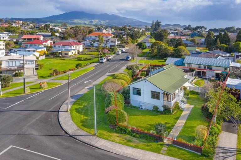 Photo of property in 1 Puriri Street, Raglan, 3225
