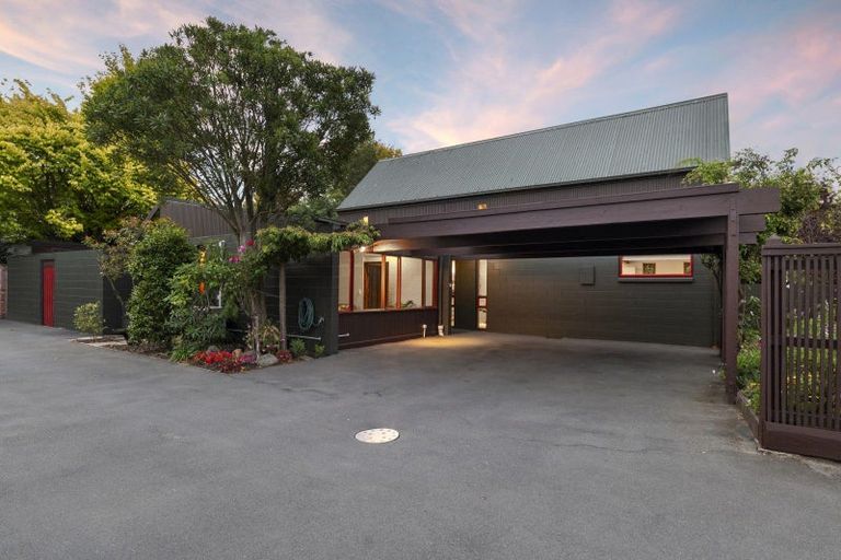 Photo of property in 25 Ilam Road, Upper Riccarton, Christchurch, 8041