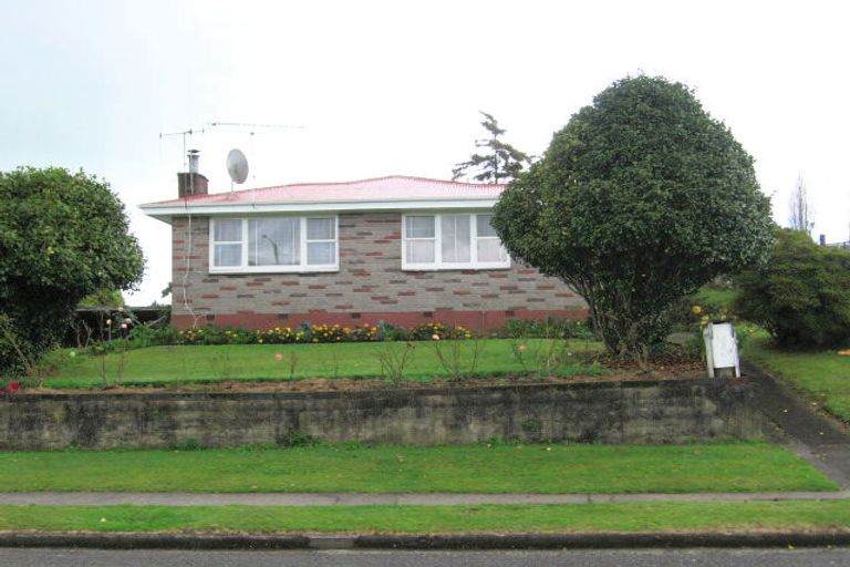 Photo of property in 14 John Street, Tokoroa, 3420