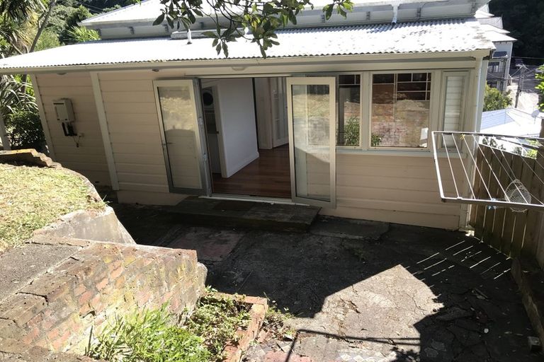 Photo of property in 1 Durham Street, Aro Valley, Wellington, 6021