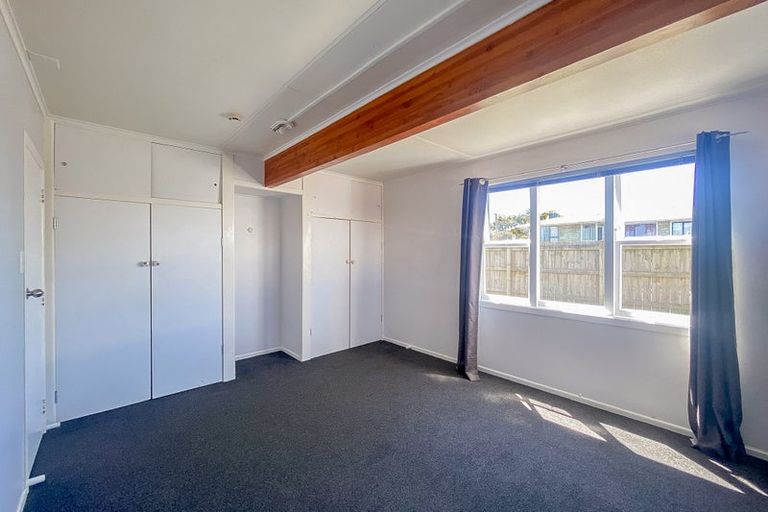 Photo of property in 40 Strid Road, Te Atatu South, Auckland, 0610