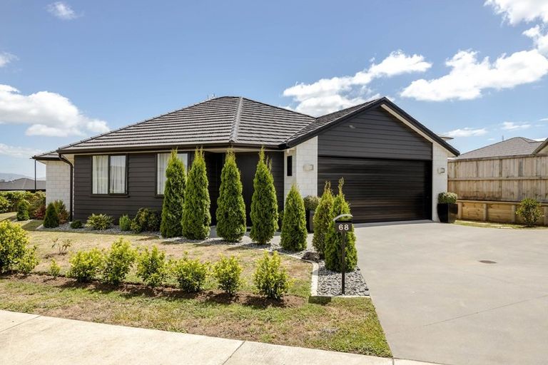 Photo of property in 68 Bert Wall Drive, Omokoroa, 3114