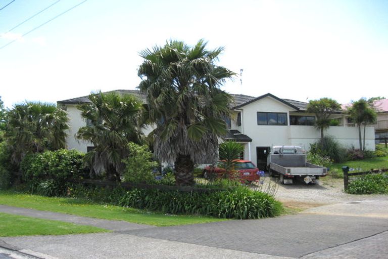 Photo of property in 4 Garden Terrace, Pukekohe, 2120