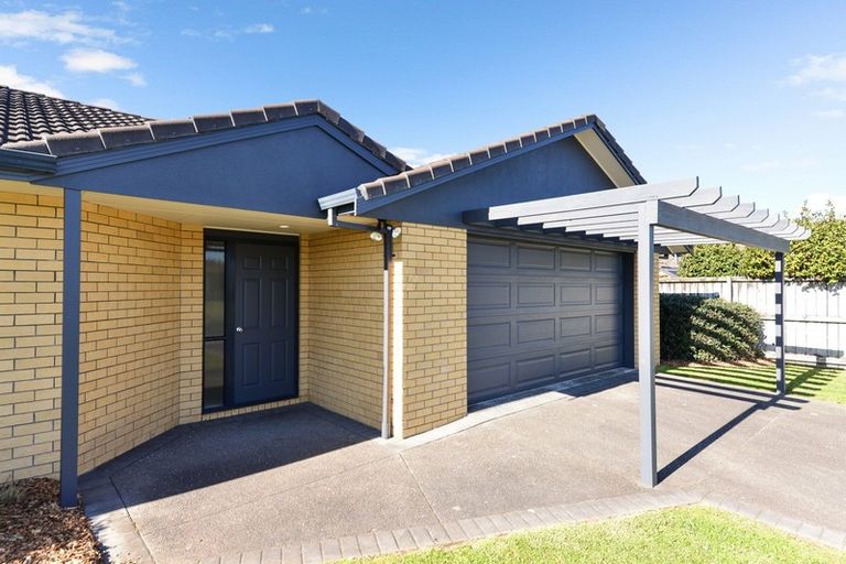 Photo of property in 9 Lockhart Place, Rototuna, Hamilton, 3210