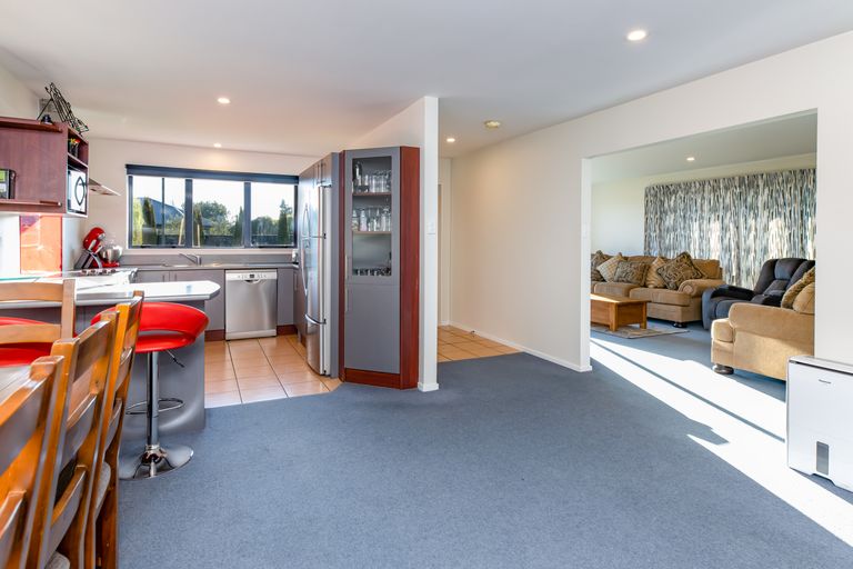 Photo of property in 15 Greenmeadow Gardens, Belfast, Christchurch, 8051