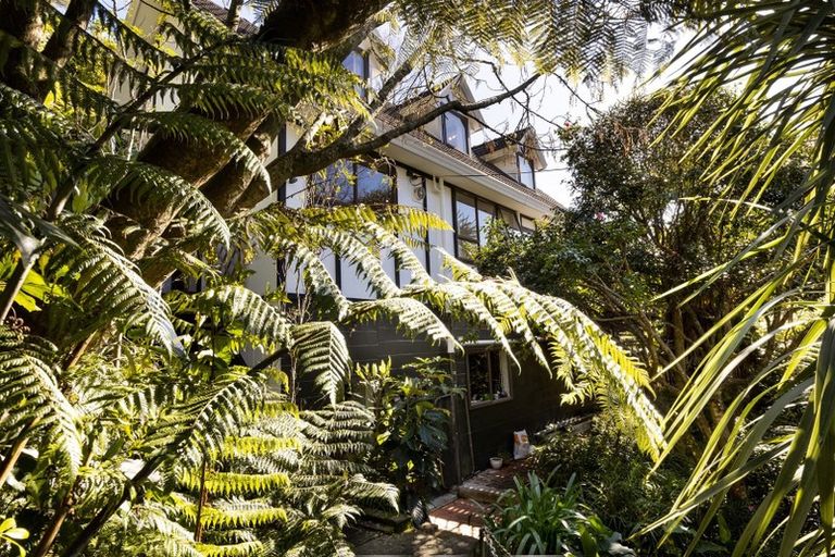 Photo of property in 5 Newgate Street, Picton, 7220