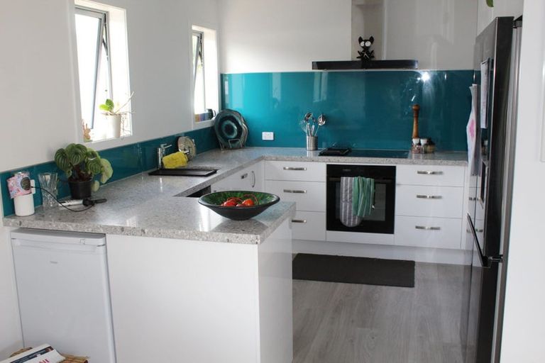 Photo of property in 35a Gledstane Road, Stanmore Bay, Whangaparaoa, 0932