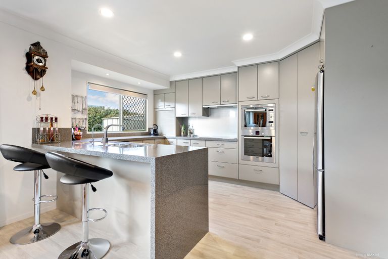 Photo of property in 65 Tapu Road, Huapai, Kumeu, 0810