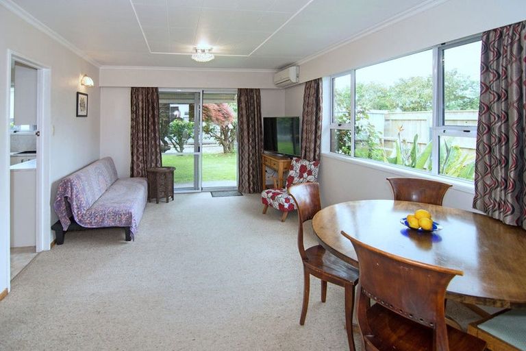 Photo of property in 9 Cambridge Terrace, Masterton, 5810