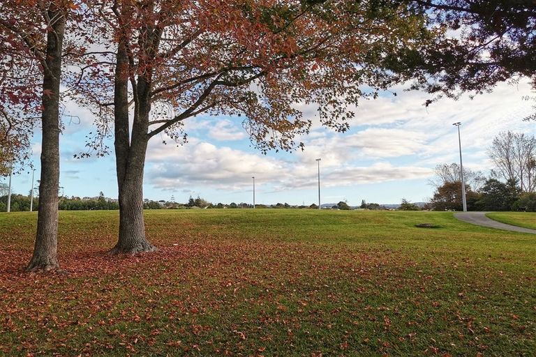 Photo of property in 1/17 Ranui Station Road, Ranui, Auckland, 0612