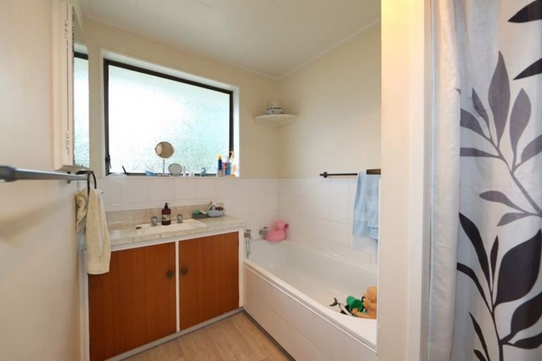 Photo of property in 3 Toop Street, Havelock North, 4130