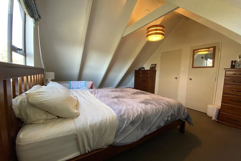 Photo of property in 215 Staithes Drive South, Whitby, Porirua, 5024