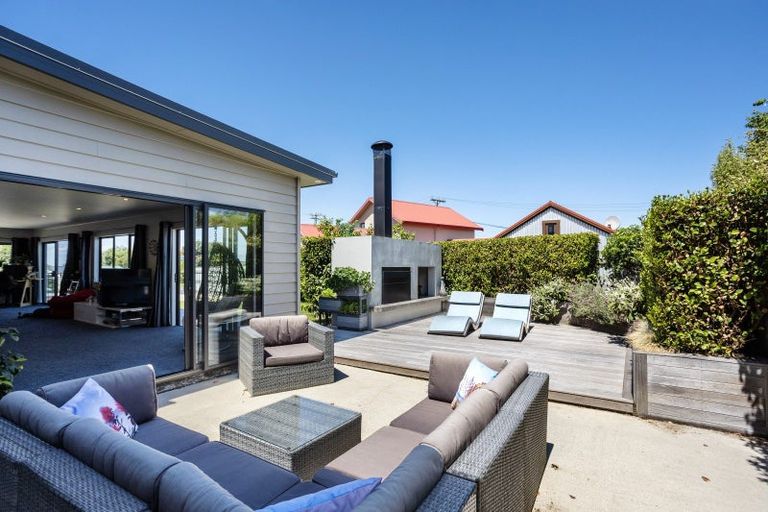 Photo of property in 32a Bath Street, Brighton, Dunedin, 9035