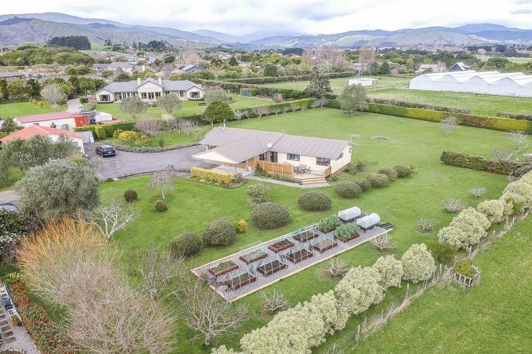 Photo of property in 15c Te Manuao Road, Otaki, 5512