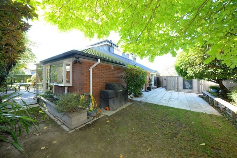 Photo of property in 12 Pasadena Place, Harewood, Christchurch, 8051