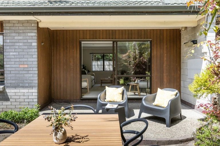 Photo of property in 2/409 Knight Street, Hastings, 4122