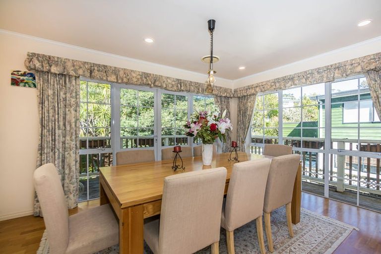 Photo of property in 34 Hythe Terrace, Mairangi Bay, Auckland, 0630