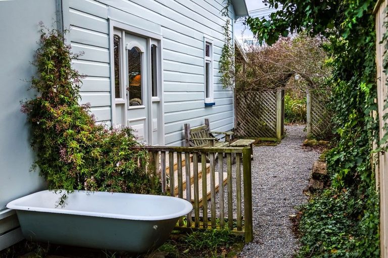 Photo of property in 43 Waite Street, Featherston, 5710