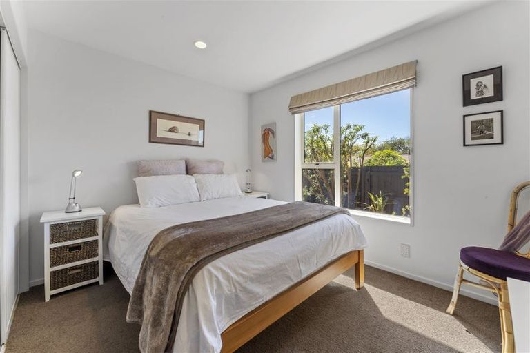 Photo of property in 38 Beach Road, North New Brighton, Christchurch, 8083