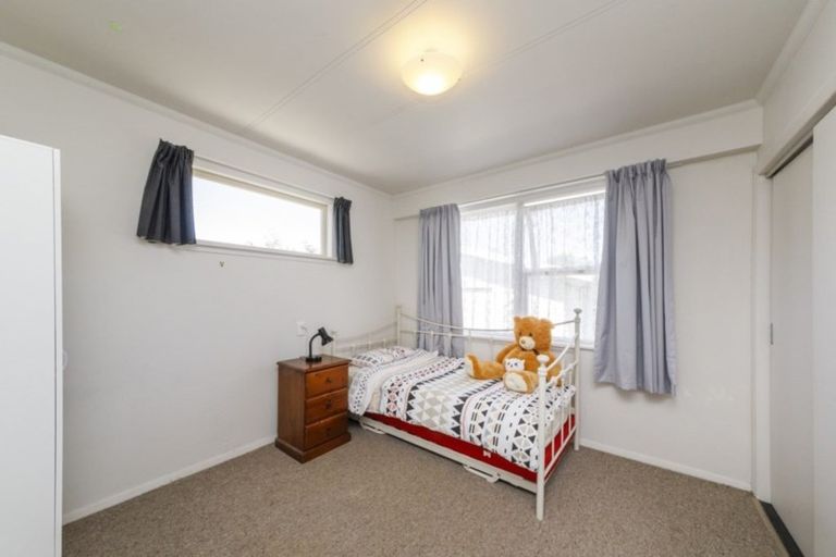 Photo of property in 6 Karamea Crescent, Kelvin Grove, Palmerston North, 4414