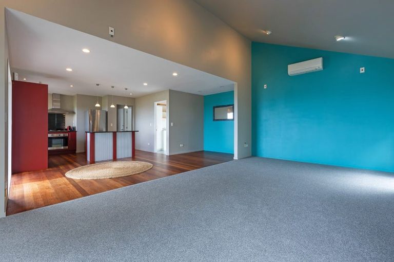 Photo of property in 9 Dudley Crescent, Cable Bay, 0420