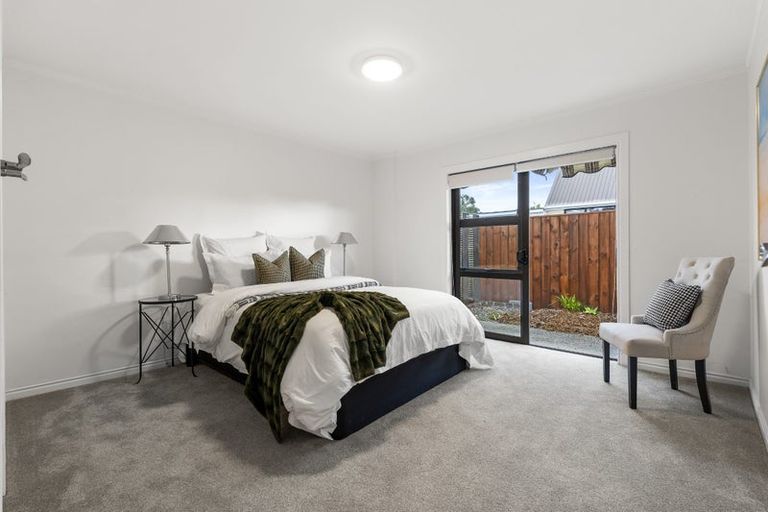 Photo of property in 1/16 Riverside Road, Orewa, 0931