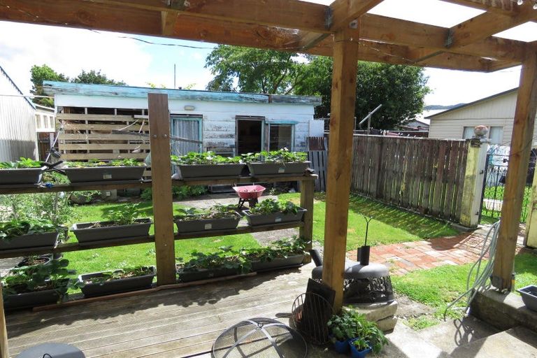 Photo of property in 8 Ranft Street, Reefton, 7830