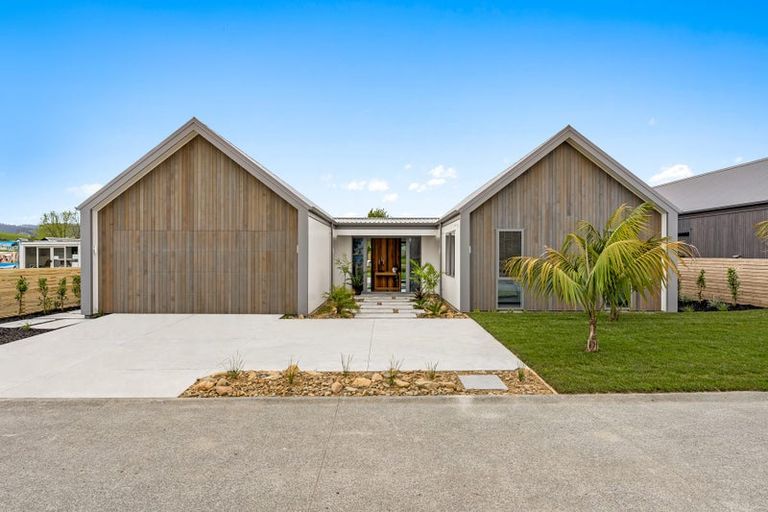 Photo of property in 9 Tiaki Lane, Matakana, 0985