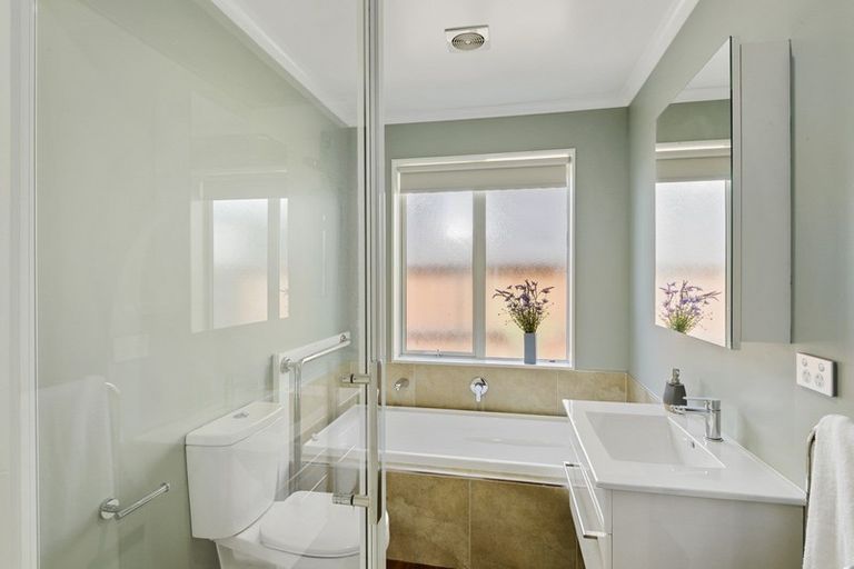 Photo of property in 31 Mount Pleasant Road, Mount Pleasant, Christchurch, 8081