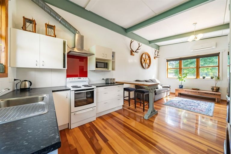 Photo of property in 1/457 Fergusson Drive, Trentham, Upper Hutt, 5018