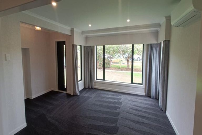 Photo of property in 83 Albert Street, Winton, 9720