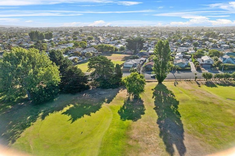 Photo of property in 198 Keyes Road, New Brighton, Christchurch, 8083