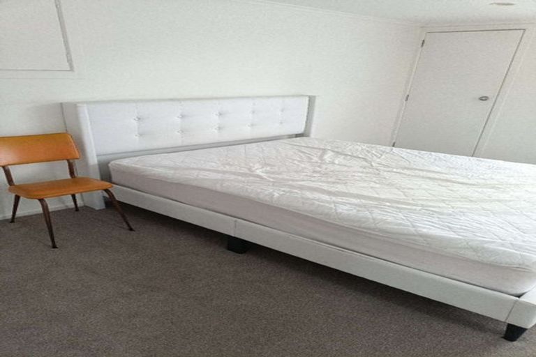 Photo of property in 2/10 Angelo Avenue, Howick, Auckland, 2014