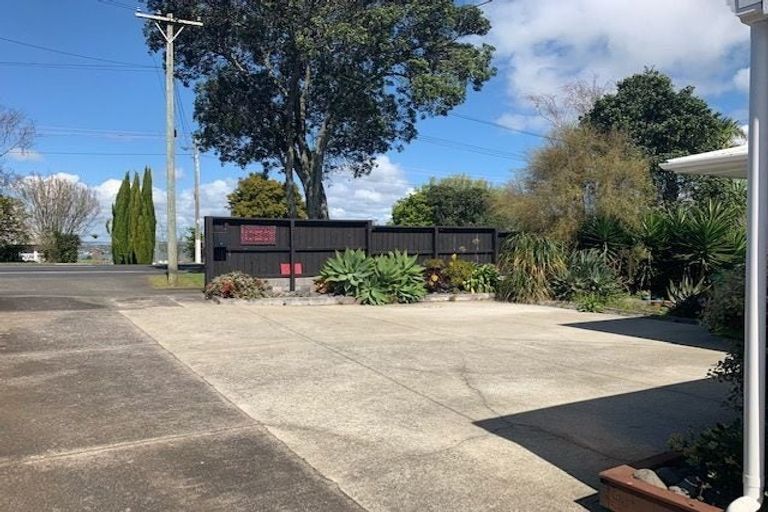 Photo of property in 214 West Tamaki Road, Glen Innes, Auckland, 1072
