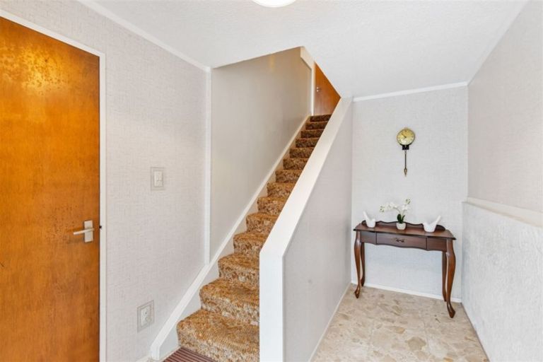 Photo of property in 7 Kerr Grove, Johnsonville, Wellington, 6037